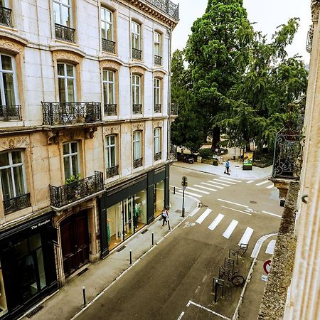 Le St Amour Elegant 2 Chambres *Wifi/Super Centre* Besancon Bagian luar foto